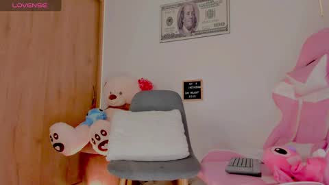 Day Wilkinht online show from 01-19-25, 01:21