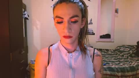 Snapshot of dayanna_01_ chatting on 05-12-26, 04:48 dayanna_01_ online show from 05-12-26, 04:48