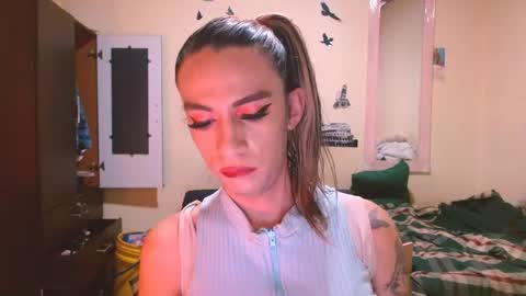Snapshot of dayanna_01_ chatting on 05-16-26, 07:45 dayanna_01_ online show from 05-16-26, 07:45