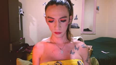 Snapshot of dayanna_01_ chatting on 05-29-26, 06:28 dayanna_01_ online show from 05-29-26, 06:28
