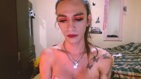 Snapshot of dayanna_01_ chatting on 06-09-26, 06:41 dayanna_01_ online show from 06-09-26, 06:41