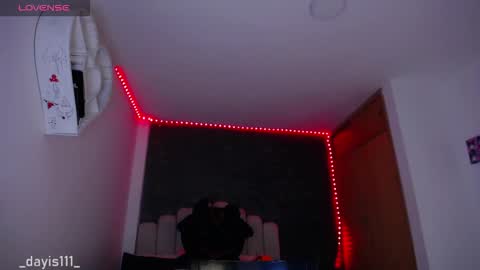 Snapshot of dayis_sweet chatting on 12-15-25, 12:59 Dayis online show from 12-15-25, 12:59