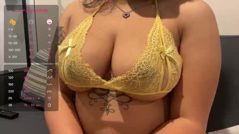 dayqueen1 online show from 12-20-24, 10:32