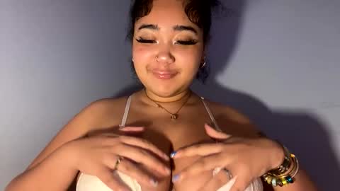 Snapshot of dayqueen1 chatting on 05-04-26, 07:37 dayqueen1 online show from 05-04-26, 07:37