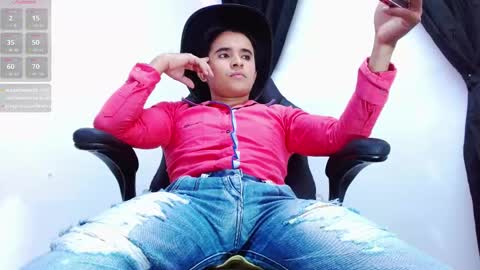 dayro_dduran online show from 11-08-25, 06:29