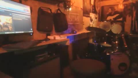 Snapshot of daze592268 chatting on 12-14-25, 12:32 daze592268 online show from 12-14-25, 12:32