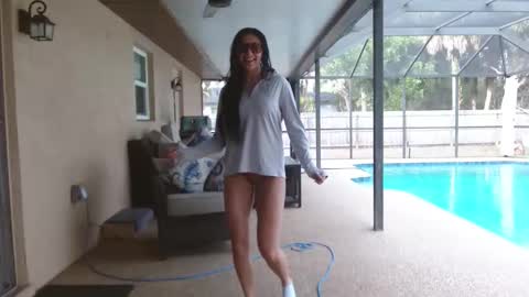 Snapshot of dazeydo chatting on 12-18-25, 08:59 Dazey online show from 12-18-25, 08:59