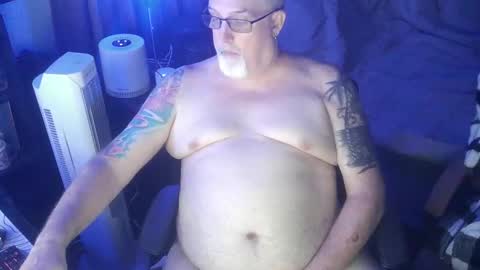 Snapshot of dcoop7869 chatting on 05-28-26, 06:00 B online show from 05-28-26, 06:00