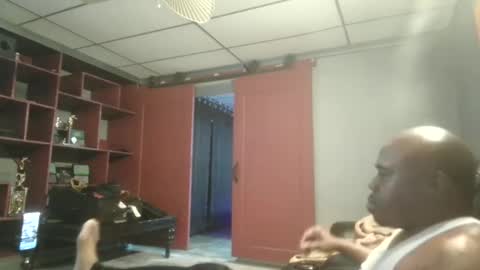 DCrush online show from 02-14-25, 07:28