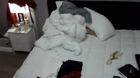 DCrush online show from 02-28-25, 10:28