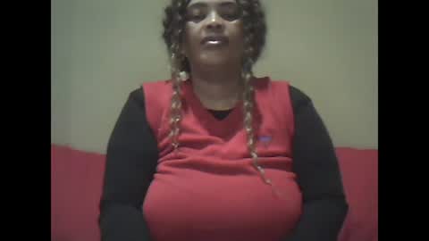 Snapshot of ddboobsnipples chatting on 04-29-26, 12:05 ddboobsnipples online show from 04-29-26, 12:05