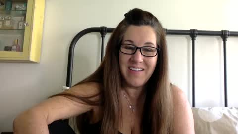 Snapshot of ddmolly chatting on 12-30-24, 08:58 DDMolly online show from 12-30-24, 08:58