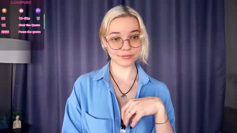 Snapshot of deannmaslen chatting on 12-02-25, 05:13 Charlie 18yo online show from 12-02-25, 05:13