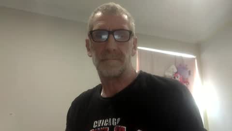 deanofflove221000 online show from 09-15-25, 04:12