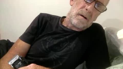 deanofflove221000 online show from 12-17-25, 05:24