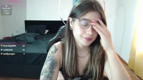 Snapshot of dearlilith6666 chatting on 02-27-25, 05:15 dearlilith6666 online show from 02-27-25, 05:15