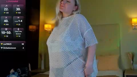 Debbie Mon Tue Fri Sun Sat GMT 3 1000am - 0400pm  online show from 02-11-26, 05:51