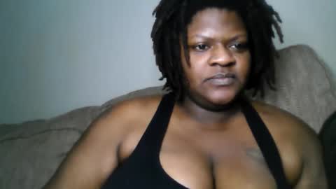 Snapshot of debo_dimples chatting on 12-19-25, 01:56 DeboDimples online show from 12-19-25, 01:56