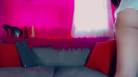 Snapshot of deboragill chatting on 04-13-26, 07:41 deboragill online show from 04-13-26, 07:41