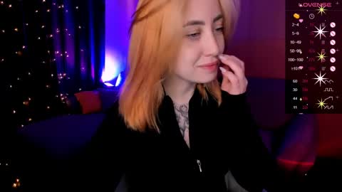 Snapshot of deborah_moore chatting on 06-07-26, 02:05 Debora online show from 06-07-26, 02:05