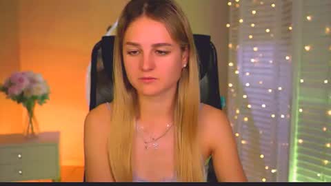 Snapshot of deboralarson chatting on 06-29-26, 02:40 Debora online show from 06-29-26, 02:40