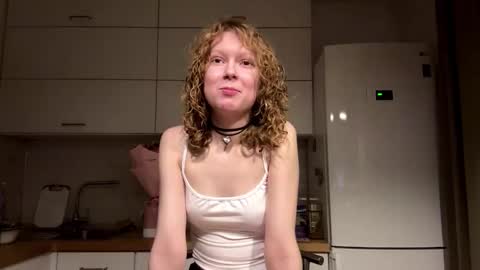 Snapshot of deboramcdonnall chatting on 01-14-26, 03:17 Hello My name is Sarah im new model here and little but shy. online show from 01-14-26, 03:17
