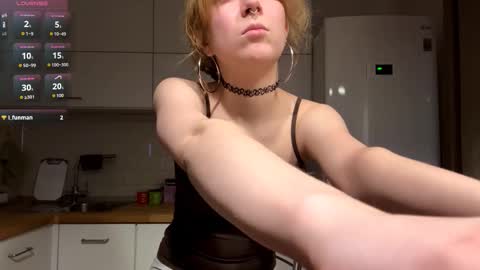 Snapshot of deboramcdonnall chatting on 02-17-26, 04:24 Hello My name is Sarah im new model here and little but shy. online show from 02-17-26, 04:24