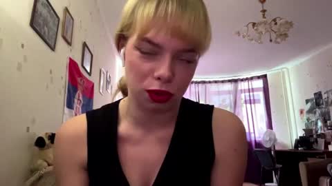 Snapshot of deboraschurer chatting on 07-10-26, 07:34 Jenny online show from 07-10-26, 07:34