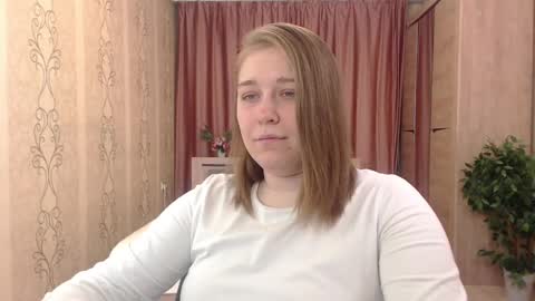 Snapshot of debramust chatting on 12-12-24, 01:17 debramust online show from 12-12-24, 01:17