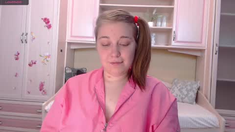 Snapshot of debramust chatting on 12-22-24, 04:48 debramust online show from 12-22-24, 04:48