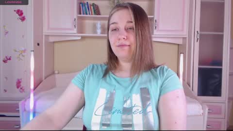 Snapshot of debramust chatting on 01-20-25, 06:43 debramust online show from 01-20-25, 06:43