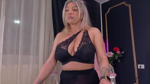 Snapshot of deeadiamond chatting on 03-21-26, 01:32 Deea online show from 03-21-26, 01:32