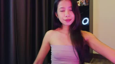 Snapshot of deedeedoll chatting on 05-05-26, 11:18 deedeedoll online show from 05-05-26, 11:18