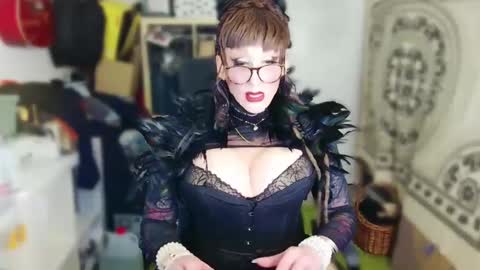 Snapshot of deeliah chatting on 01-05-25, 01:35 Deeliah online show from 01-05-25, 01:35