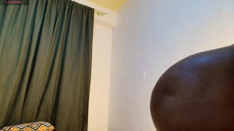 Dee online show from 03-25-26, 07:20