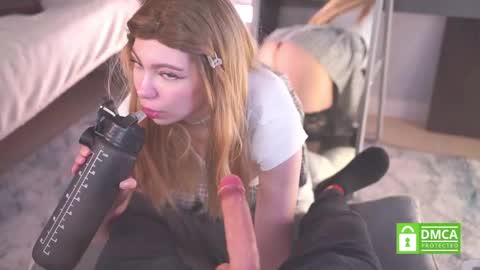 Sophie online show from 04-15-26, 09:16