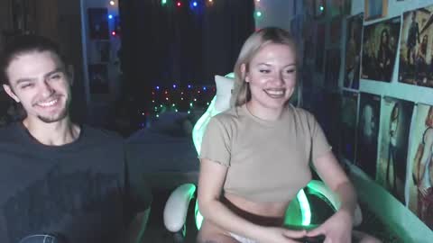 deepholedayss online show from 04-10-26, 10:42