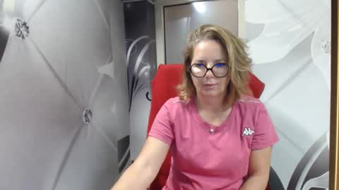 hi guys i m a cute milf i m here for good time and nice people pls be respectfool and enjoy me online show from 11-18-25, 10:41
