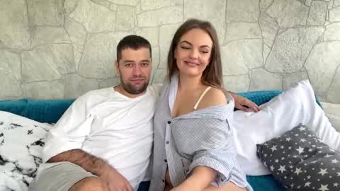 Snapshot of deeplookscouple chatting on 10-05-25, 05:17 deeplookscouple online show from 10-05-25, 05:17