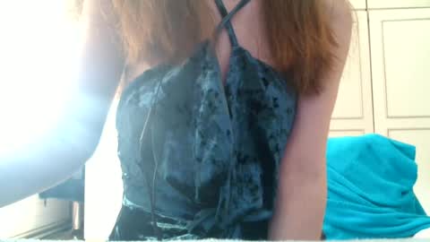 Snapshot of deessedivine chatting on 07-04-26, 12:33 KamiDevi online show from 07-04-26, 12:33