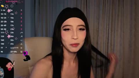 Stephanie.e  online show from 11-27-25, 04:03