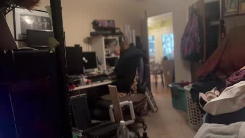 Tori online show from 01-19-25, 08:09