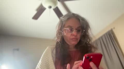 Tori online show from 01-25-25, 05:51