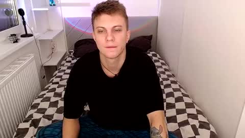 Snapshot of degradat1on chatting on 10-18-25, 04:30 degradat1on online show from 10-18-25, 04:30