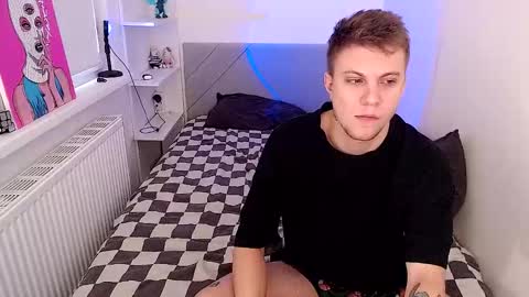 Snapshot of degradat1on chatting on 10-24-25, 10:11 degradat1on online show from 10-24-25, 10:11