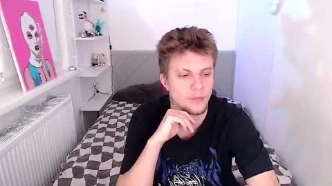 Snapshot of degradat1on chatting on 12-15-25, 07:07 degradat1on online show from 12-15-25, 07:07