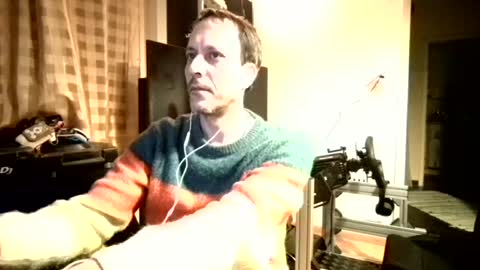 Snapshot of degrandis chatting on 01-21-25, 11:02 Luka Magic online show from 01-21-25, 11:02