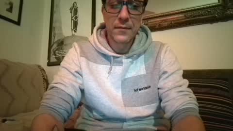Snapshot of degrandis chatting on 01-30-25, 08:10 Luka Magic online show from 01-30-25, 08:10