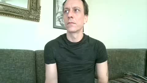 Snapshot of degrandis chatting on 04-19-26, 11:09 Luka Magic online show from 04-19-26, 11:09