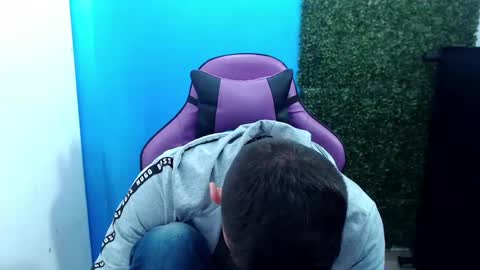 Snapshot of deiby_baby chatting on 12-04-24, 01:47 DEIBY online show from 12-04-24, 01:47